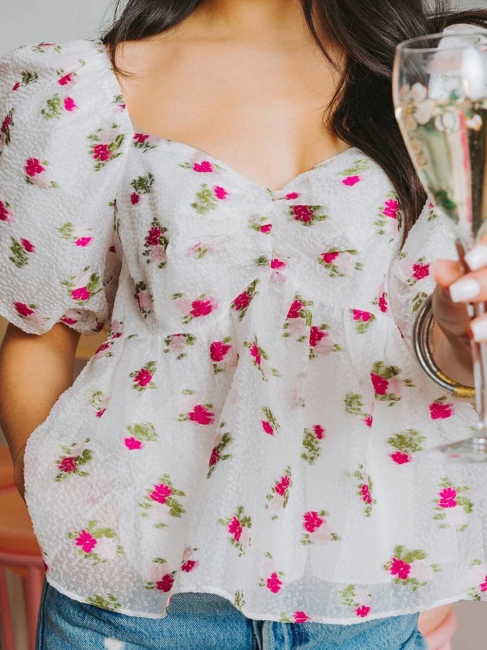 Buddy Love White Floral Peplum Puff-Sleeve Top. Medium.